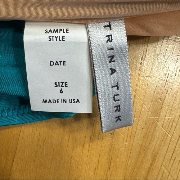 Trina Turk One Piece Swimsuit Size 6 - Picture 7 of 9